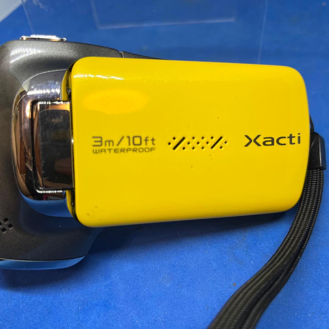SANYO Xacti　DMX-CA100 防水ビデオカメラ 黄色　動作品