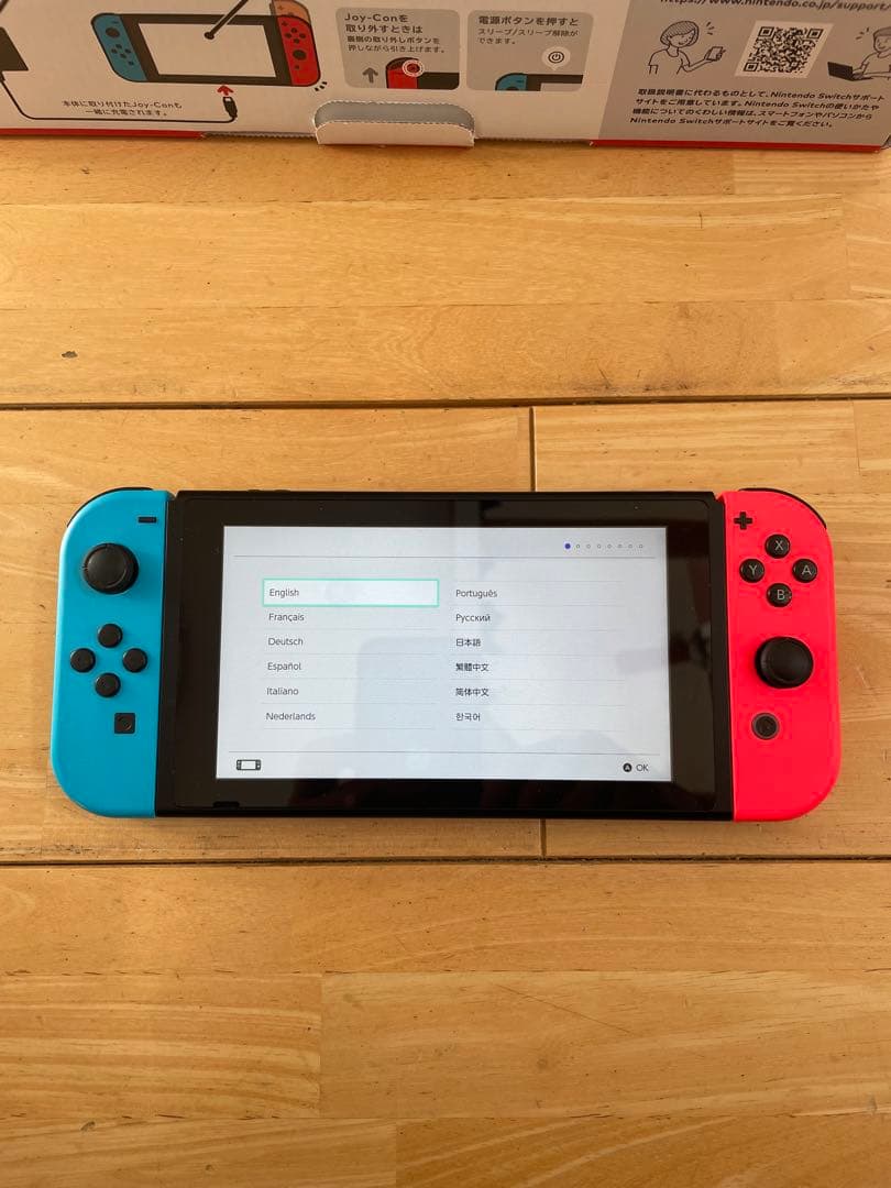 【美品】Nintendo Switch本体