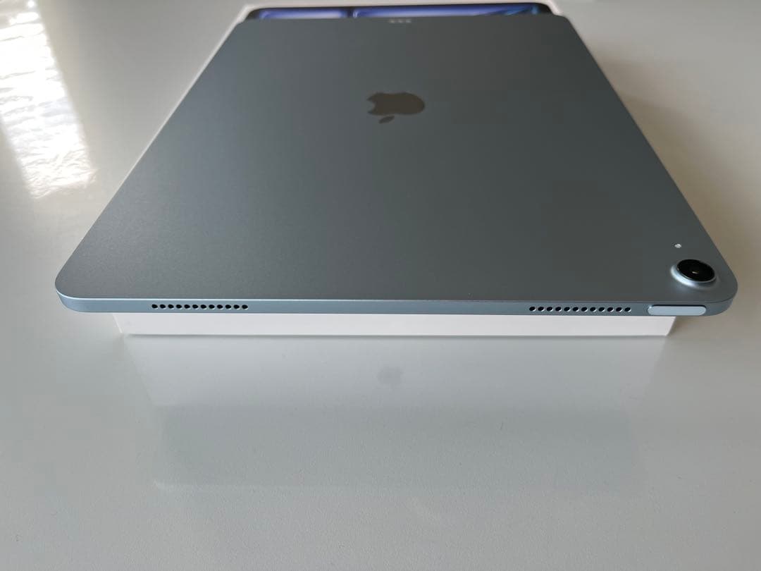 【美品】M3iPadAir 13インチwifi 128GB ブルー 純正カバー付