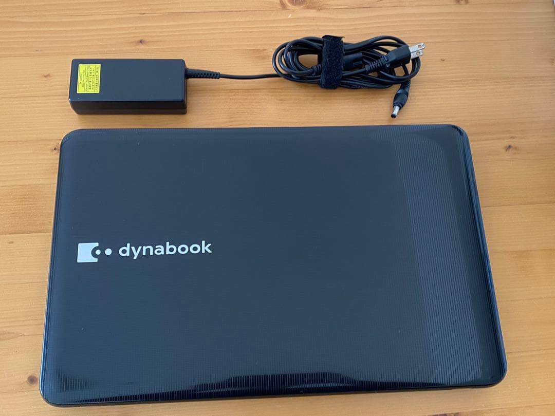 東芝ノートパソコン dynabook 2012年秋冬モデル 黒