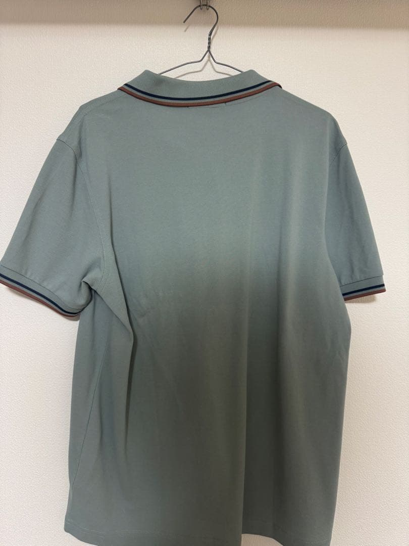 【新品】FRED PERRY グリーン ポロシャツ　Sサイズ