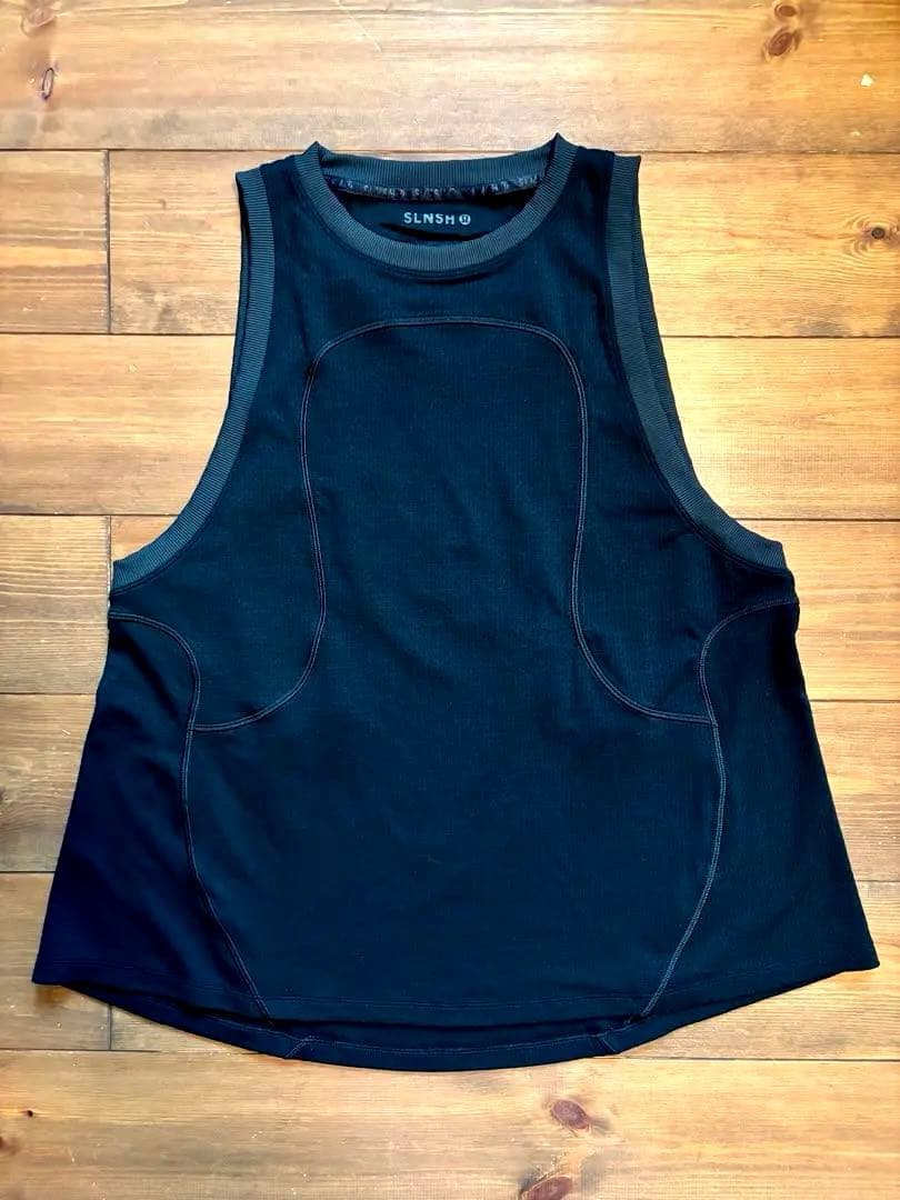 lululemon ルルレモン SLNSH タンクトップ ブラック♡