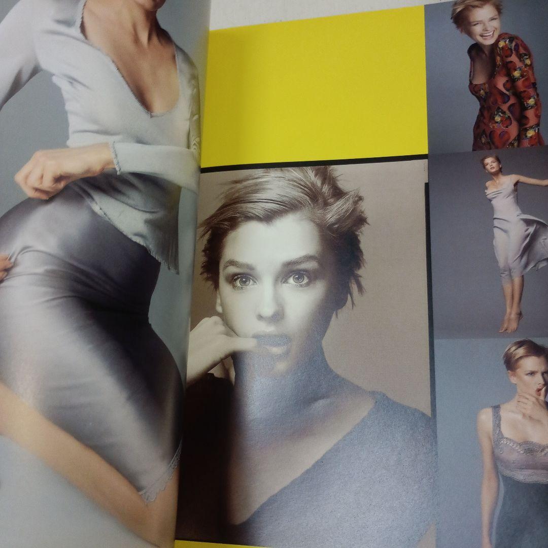 8018）VERSACE ヴェルサーチェ　写真集？カタログ？