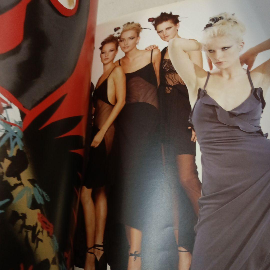 8018）VERSACE ヴェルサーチェ　写真集？カタログ？