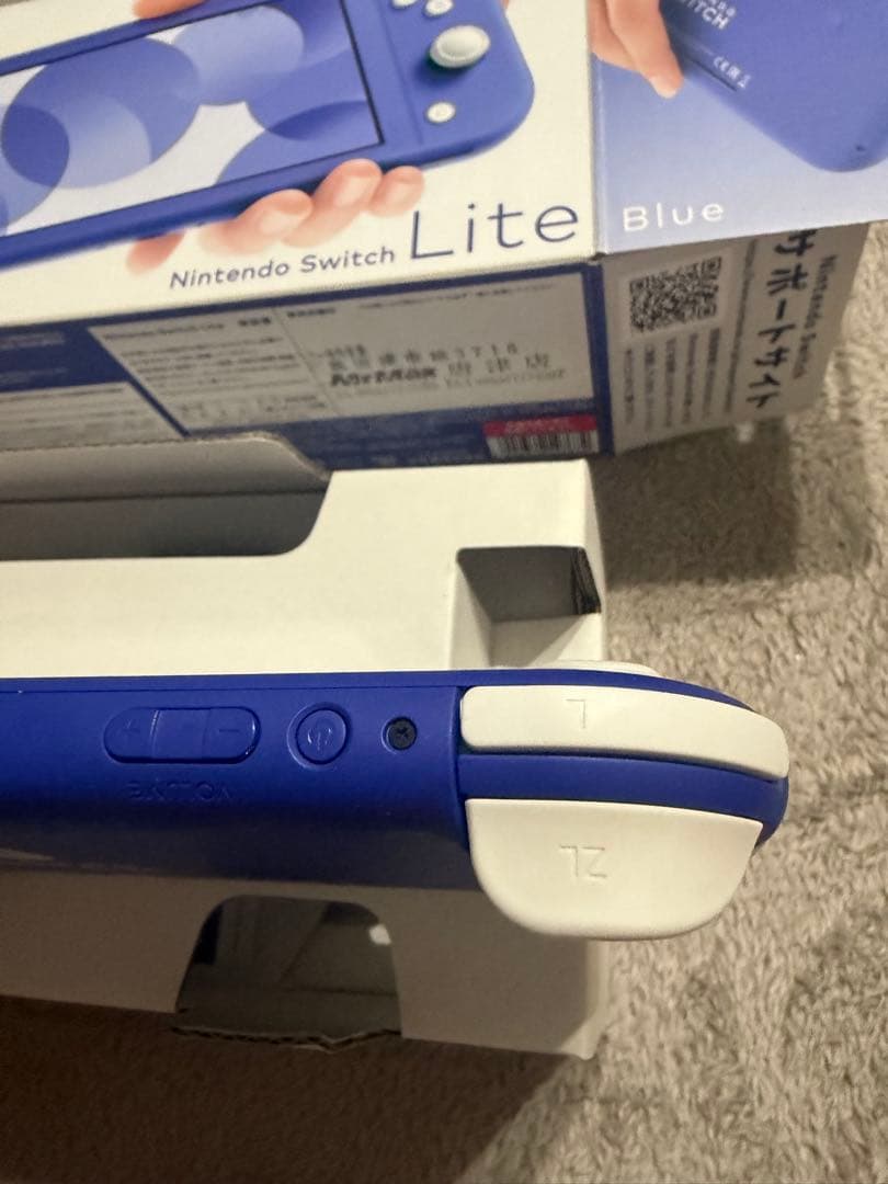 Switchライト　カラーBlue 箱付き