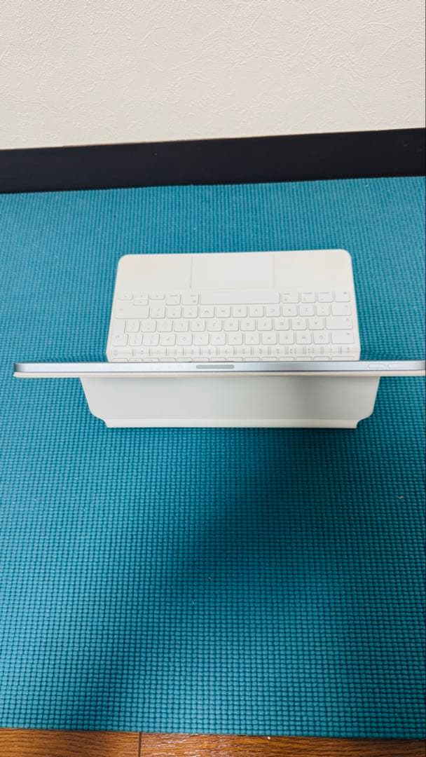 【美品】iPad Air 13インチ（M2）256GB + 純正keyboard