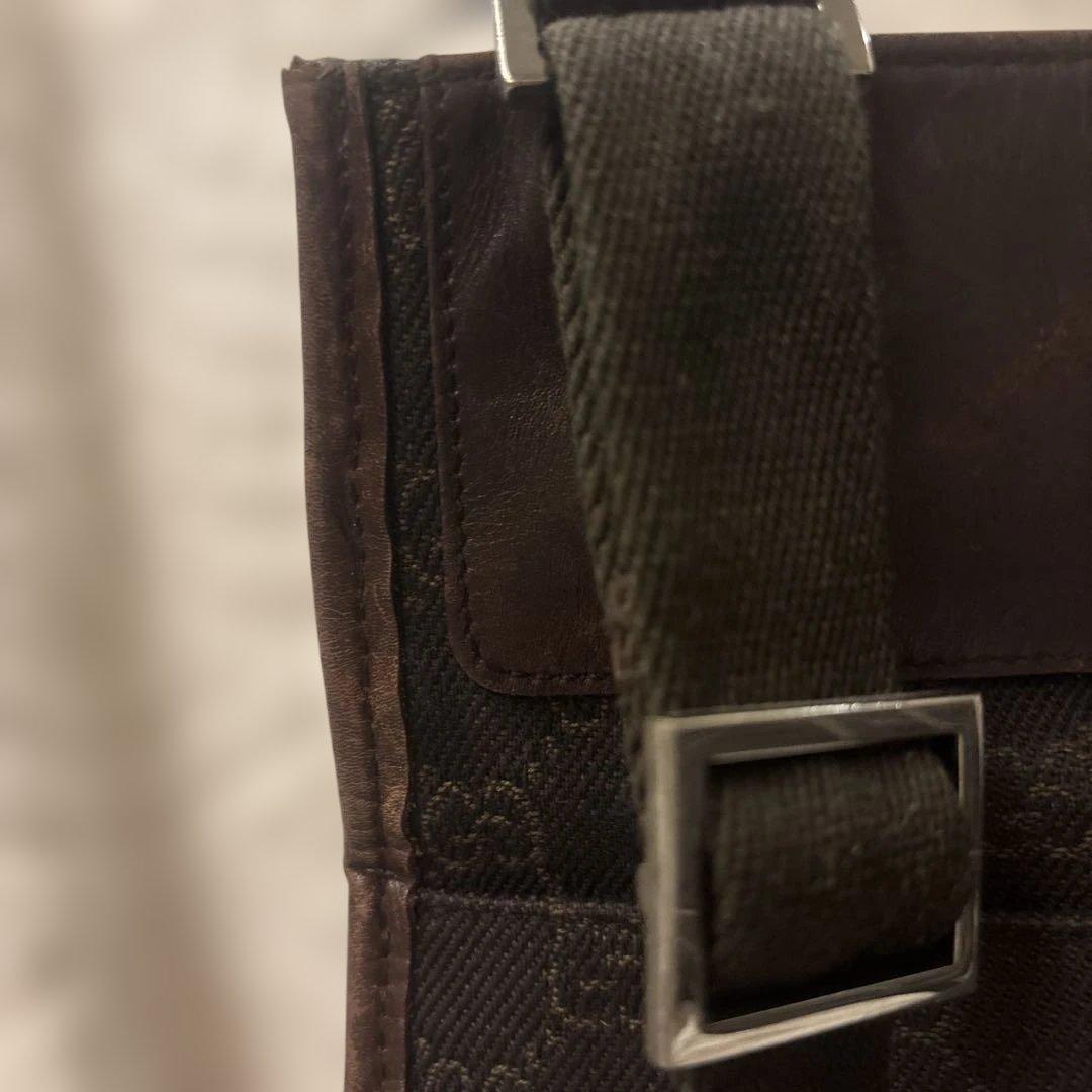 GUCCI ショルダーバッグ　茶色