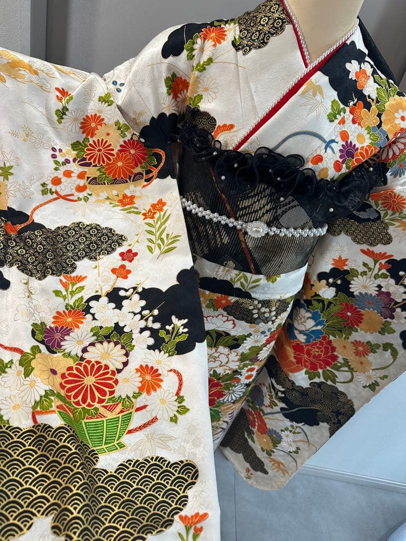 特別価格！早い者勝ち！　正絹　振袖　セット　金駒刺繍