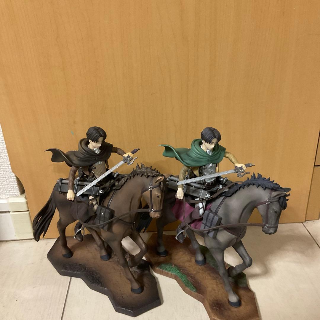 リヴァイ アクションフィギュア 2体セット