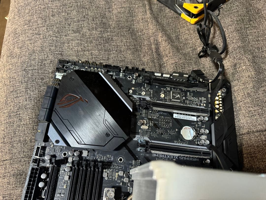 マザーボード MAXIMUS X1