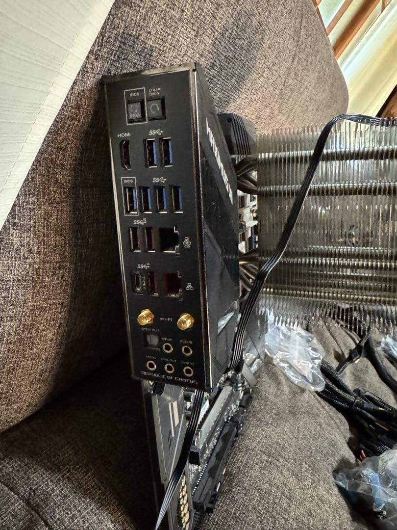 マザーボード MAXIMUS X1