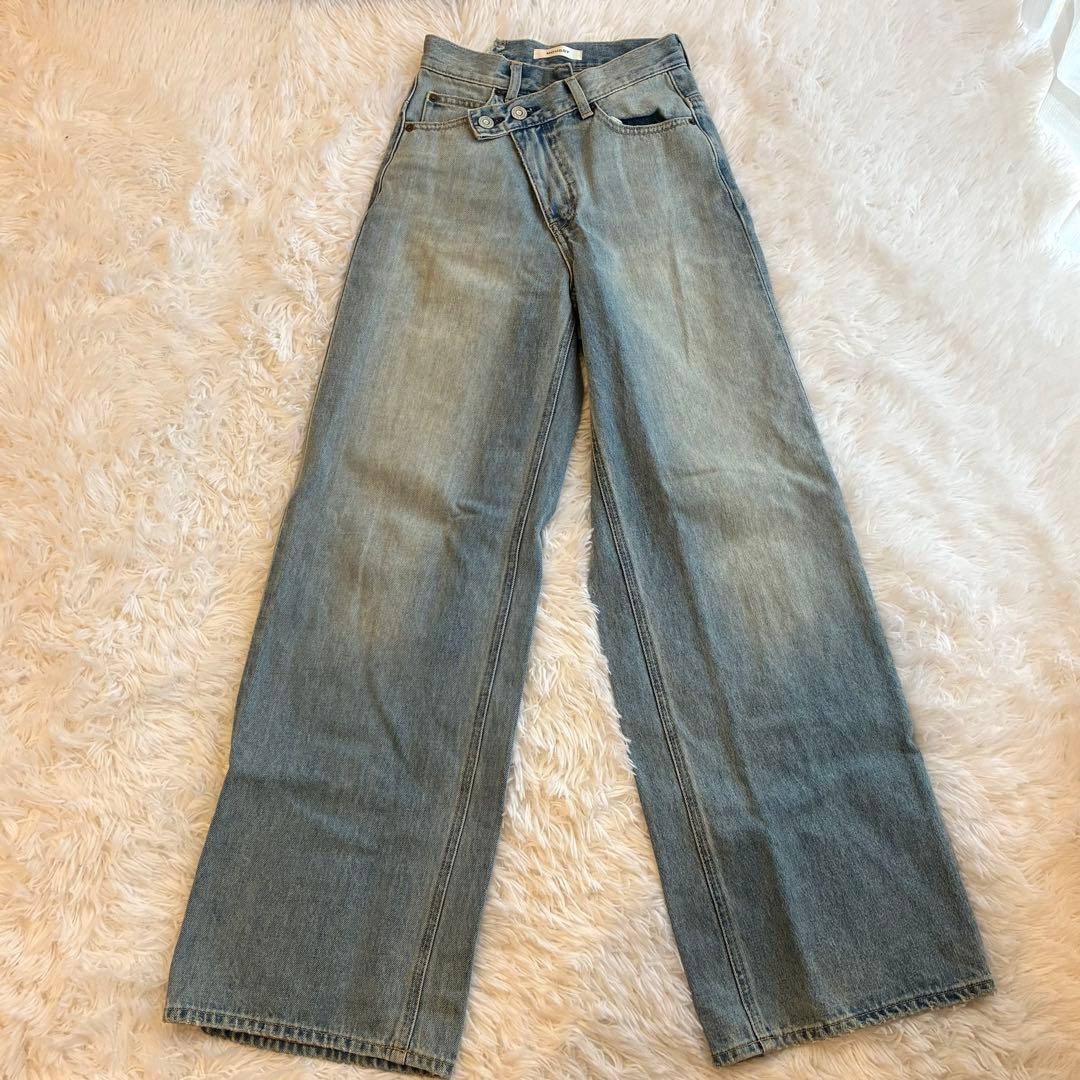 MOUSSY CROSS WAIST WIDE STRAIGHT デニムパンツ