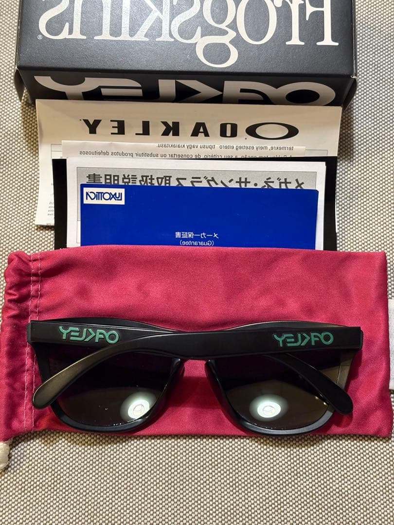 OAKLEY サングラス Frogskins POLARIZED 偏光レンズ
