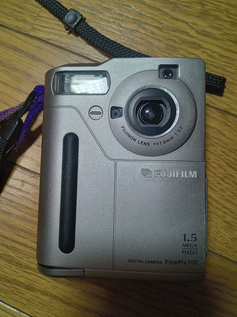 d*3様 デジタルカメラ4台セット　LUMIX IXY 等