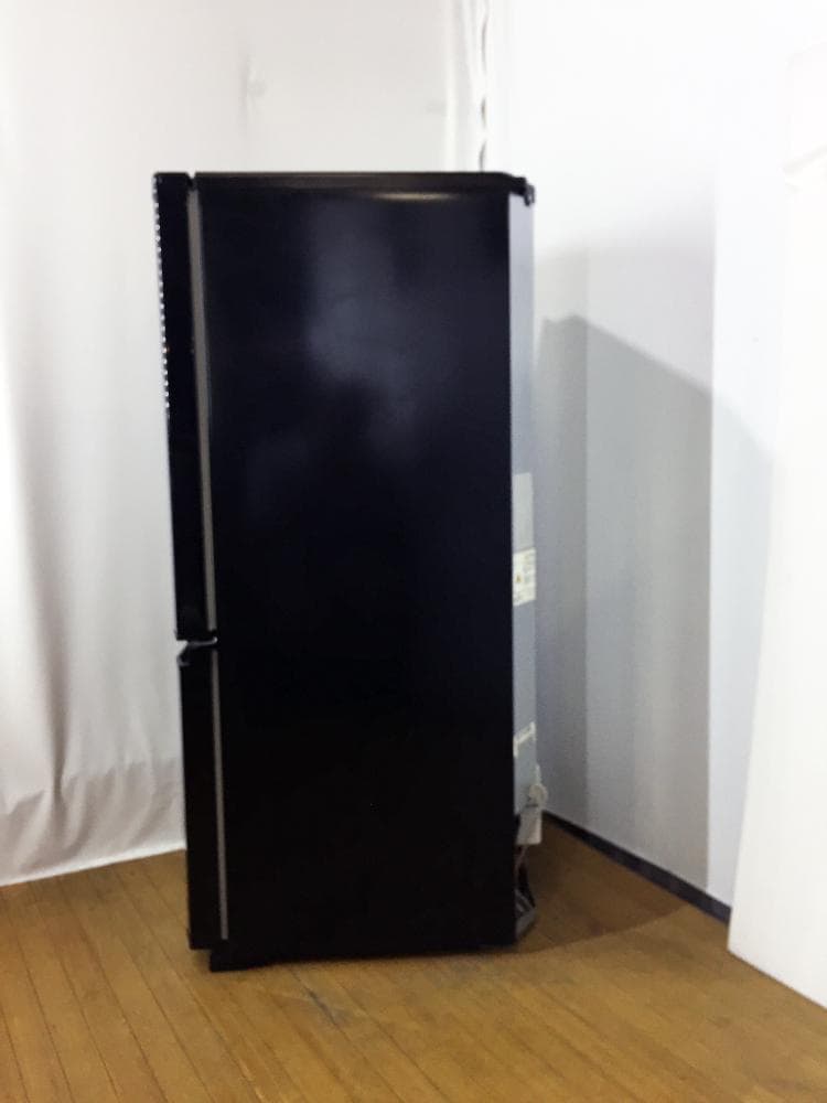 30日迄！送料無料★三菱 146L 冷蔵庫【MR-P15T-B】