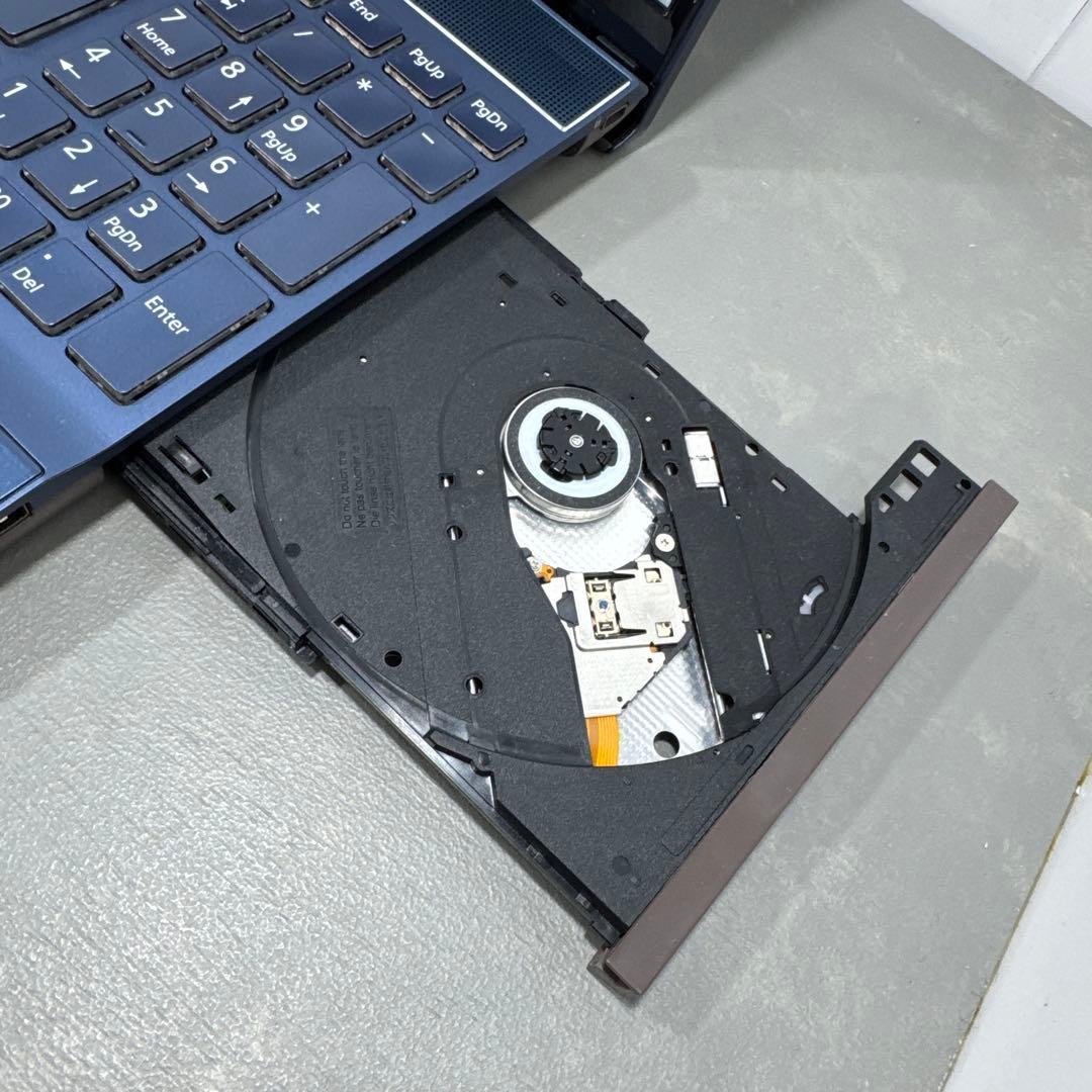【極上】富士通メタリックブル☘8世代i7☘️メモリ16☘️SSD256+1TB