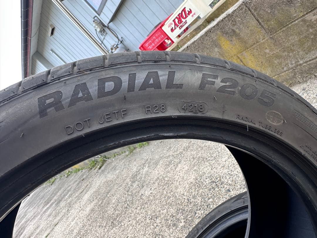 215/45R17 サマータイヤ　2本セット