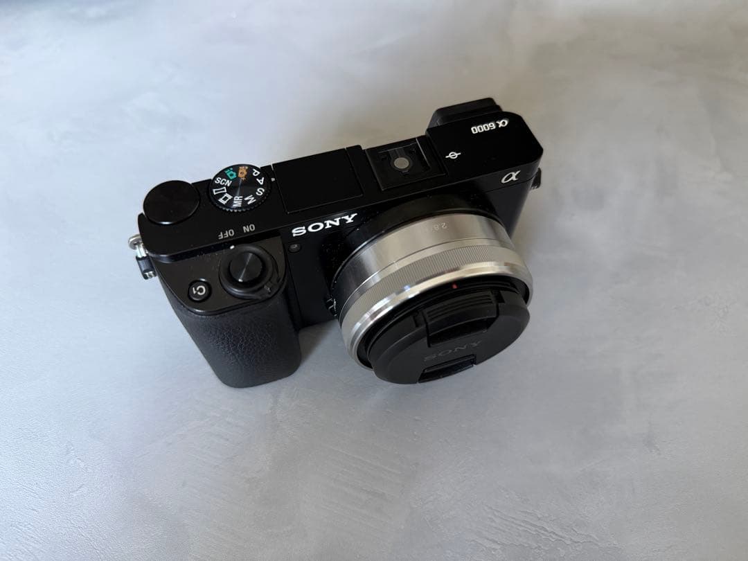 SONY α6000 ボディ（付属品あり）
