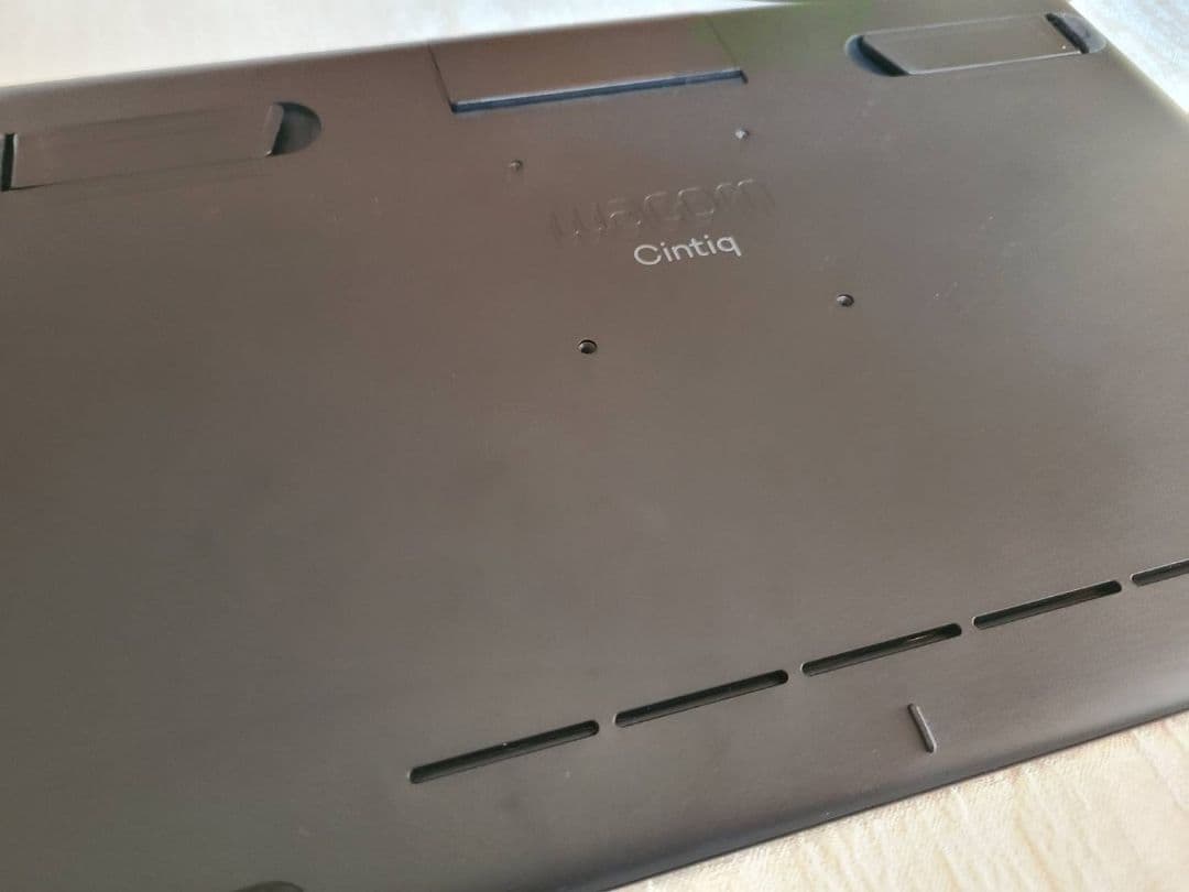 Wacom Cintiq16 DTK-1660 ワコム 液晶ペンタブレット