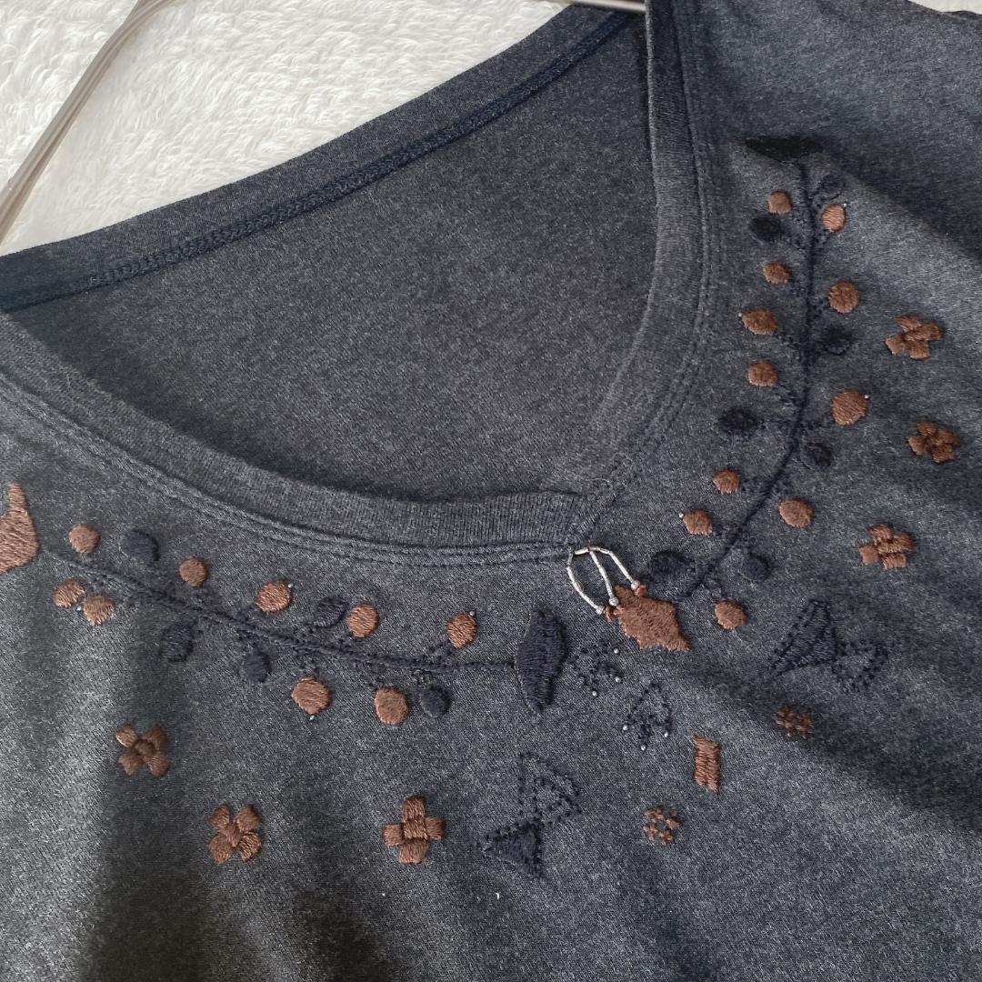 DE0130【ハートイッセイミヤケ】Tシャツ【3】刺繍デザイン タグ付き未使用