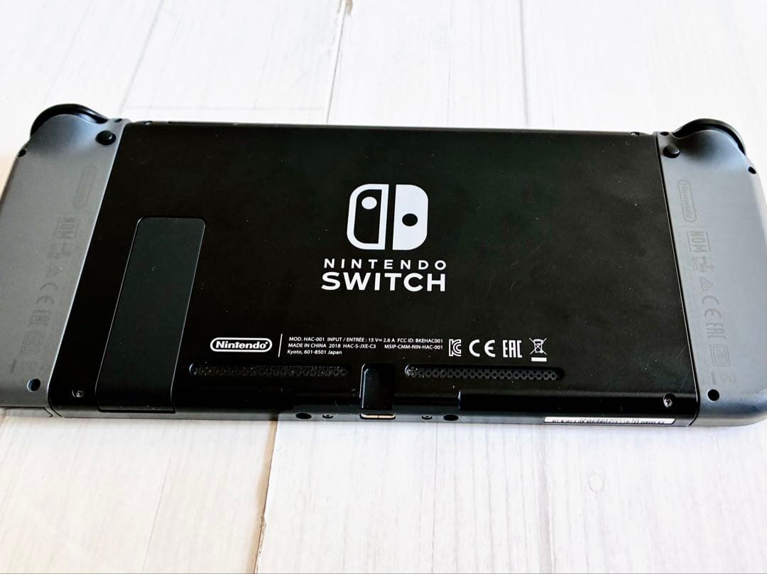 Nintendo Switch 　本体　グレー　ケース付き　スイッチ