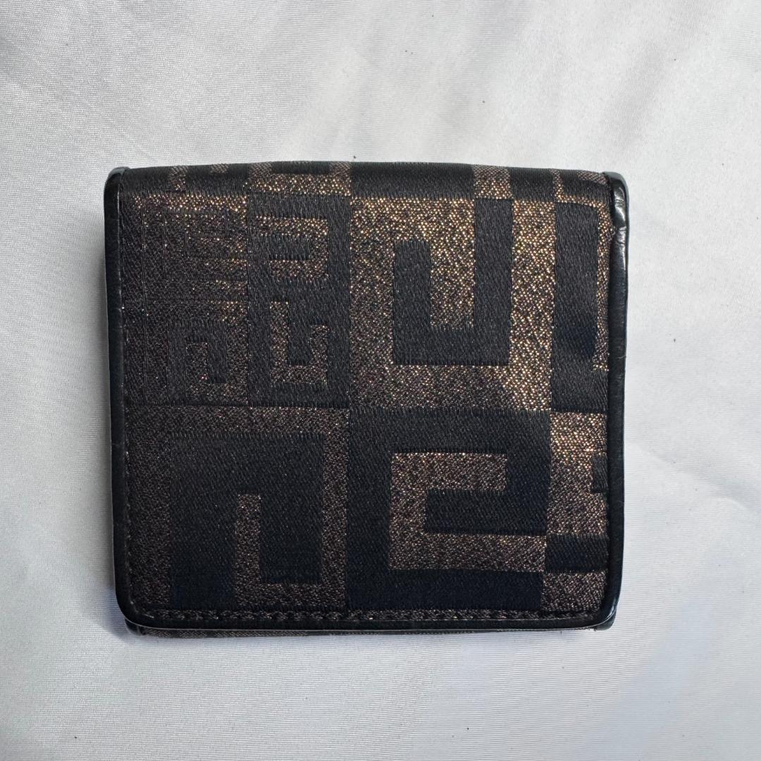 GIVENCHY ジバンシー 二つ折り財布 ロゴ入り ブラック ゴールド