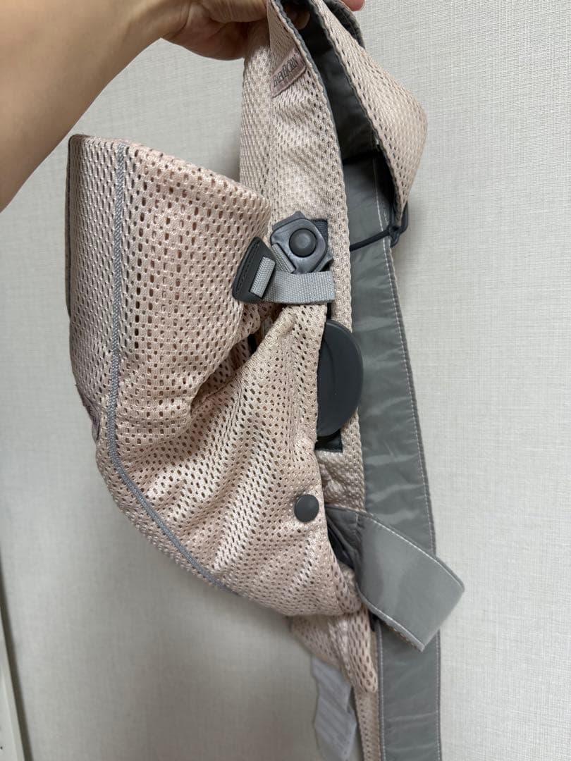 BABYBJÖRN 抱っこ紐 ベビーキャリアミニ　 メッシュ　パーリーピンク