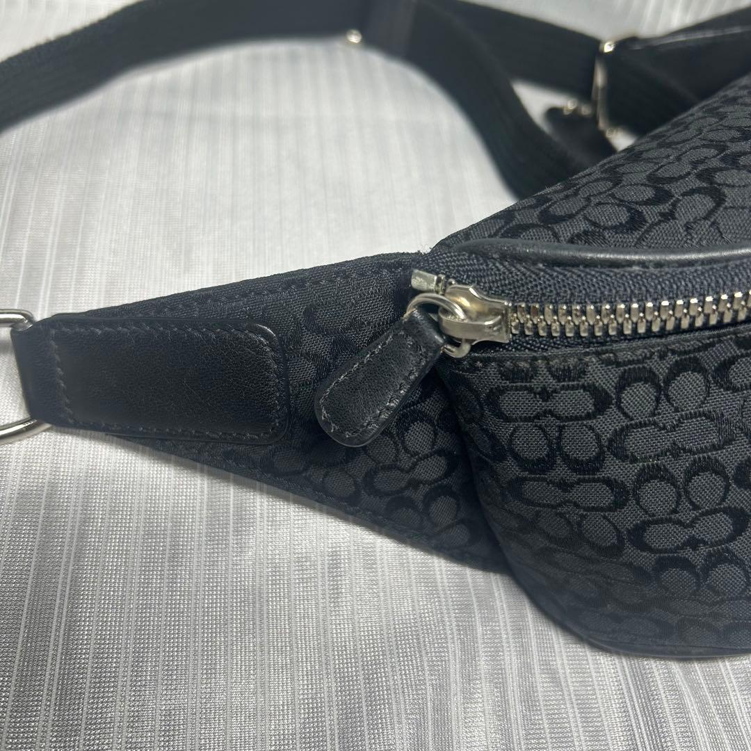 coach ボディバッグ シグネチャー 黒
