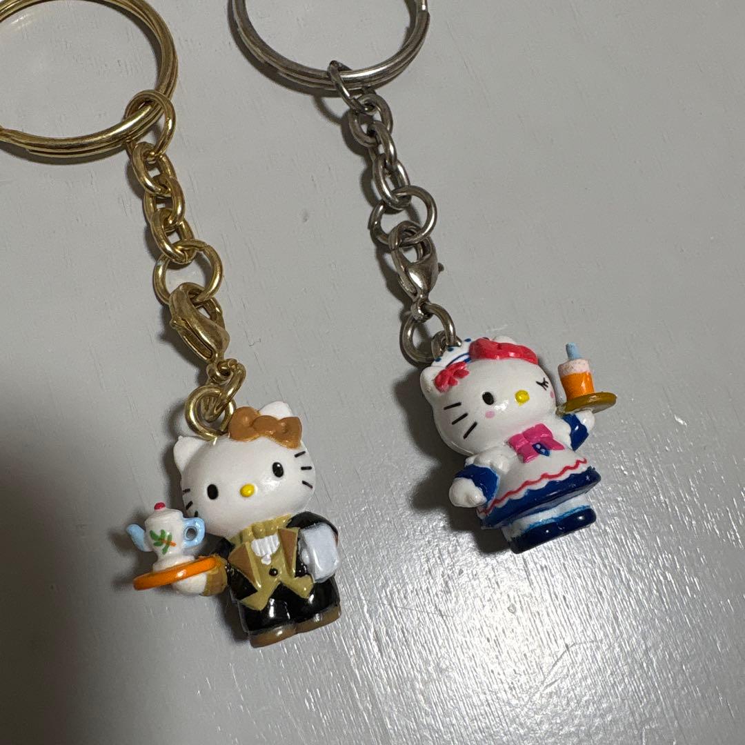 【入手困難】希少　激レア　ハローキティ メイド＆執事バージョン　ストラップ 2点