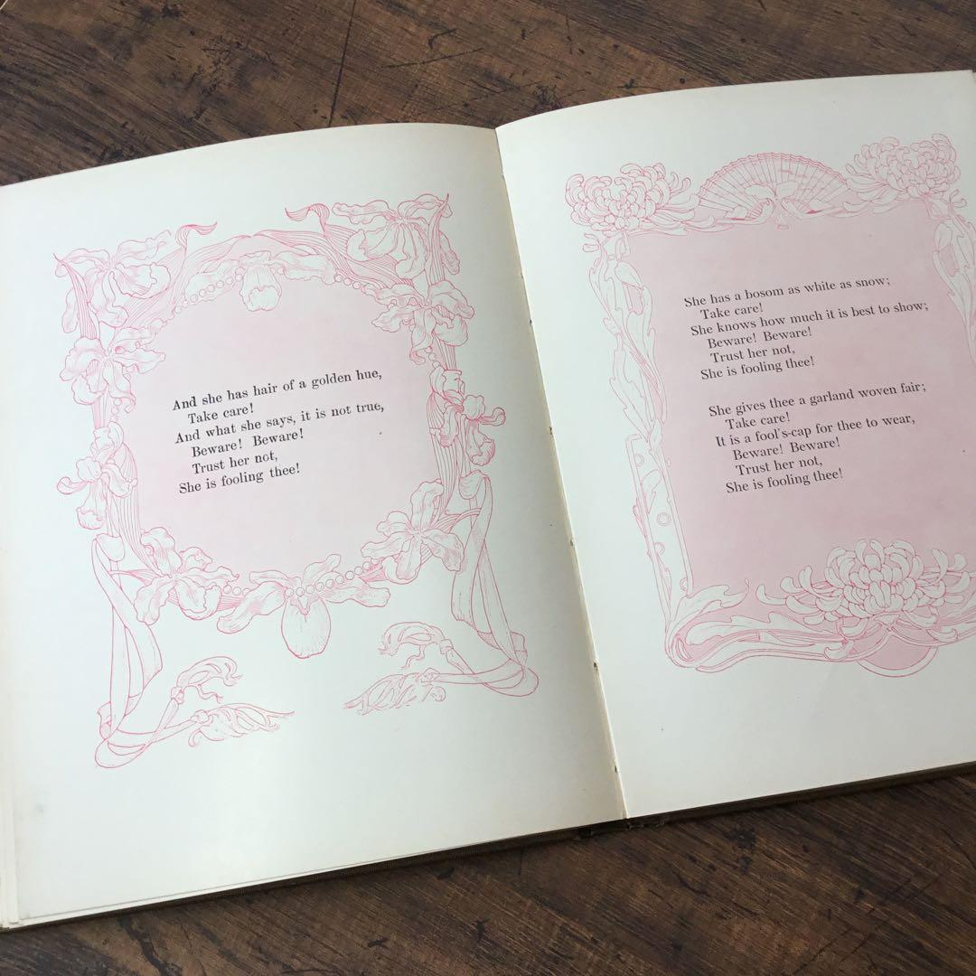 洋書　アンティーク本　ディスプレイ インテリア　古書