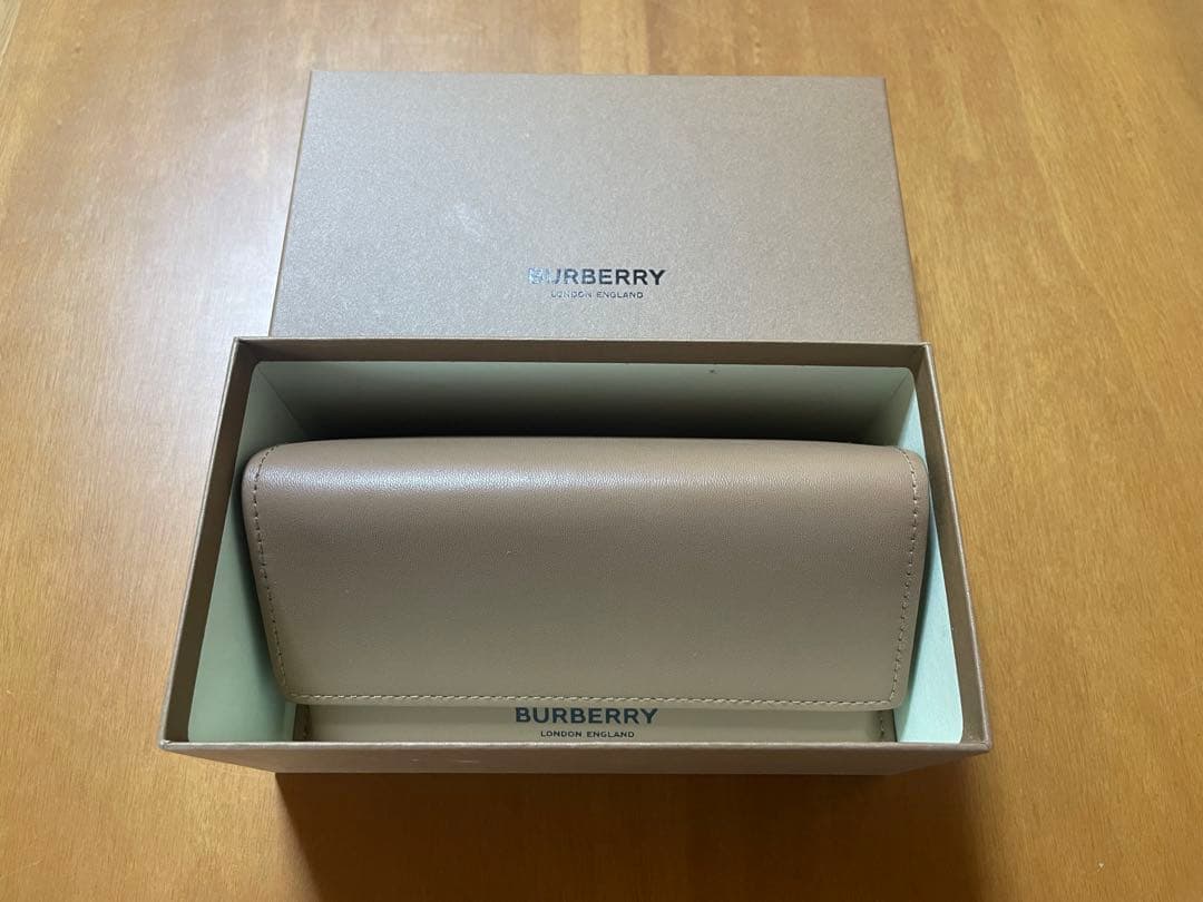 BURBERRY ベッコウ　サングラス 付属品完備