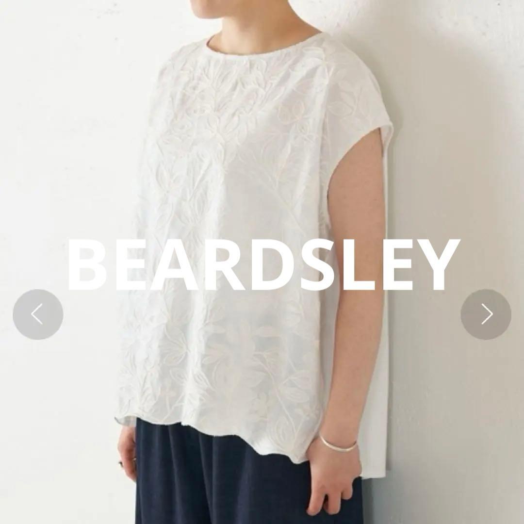 ビアズリー フロント刺繍フレアカットソーBEARDSLEY 白　ホワイト
