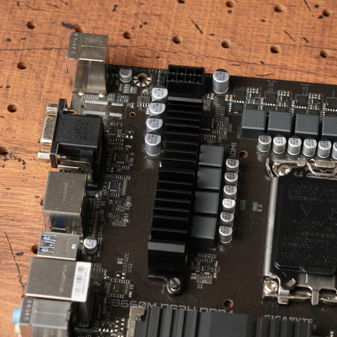 GIGABYTE B660M DS3H DDR4 マザーボード