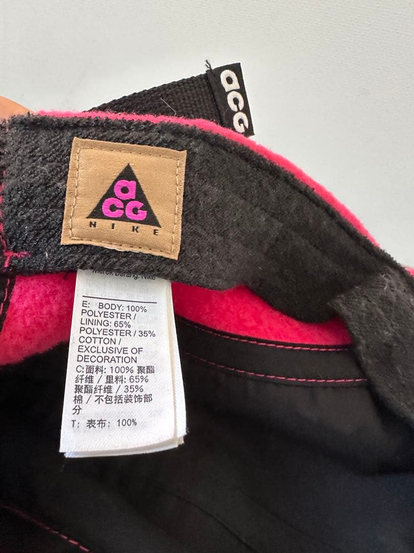 ACG ピンク フリースキャップ