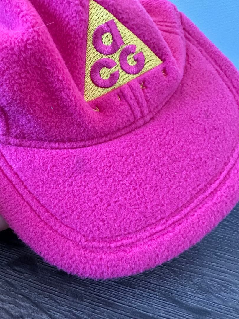 ACG ピンク フリースキャップ