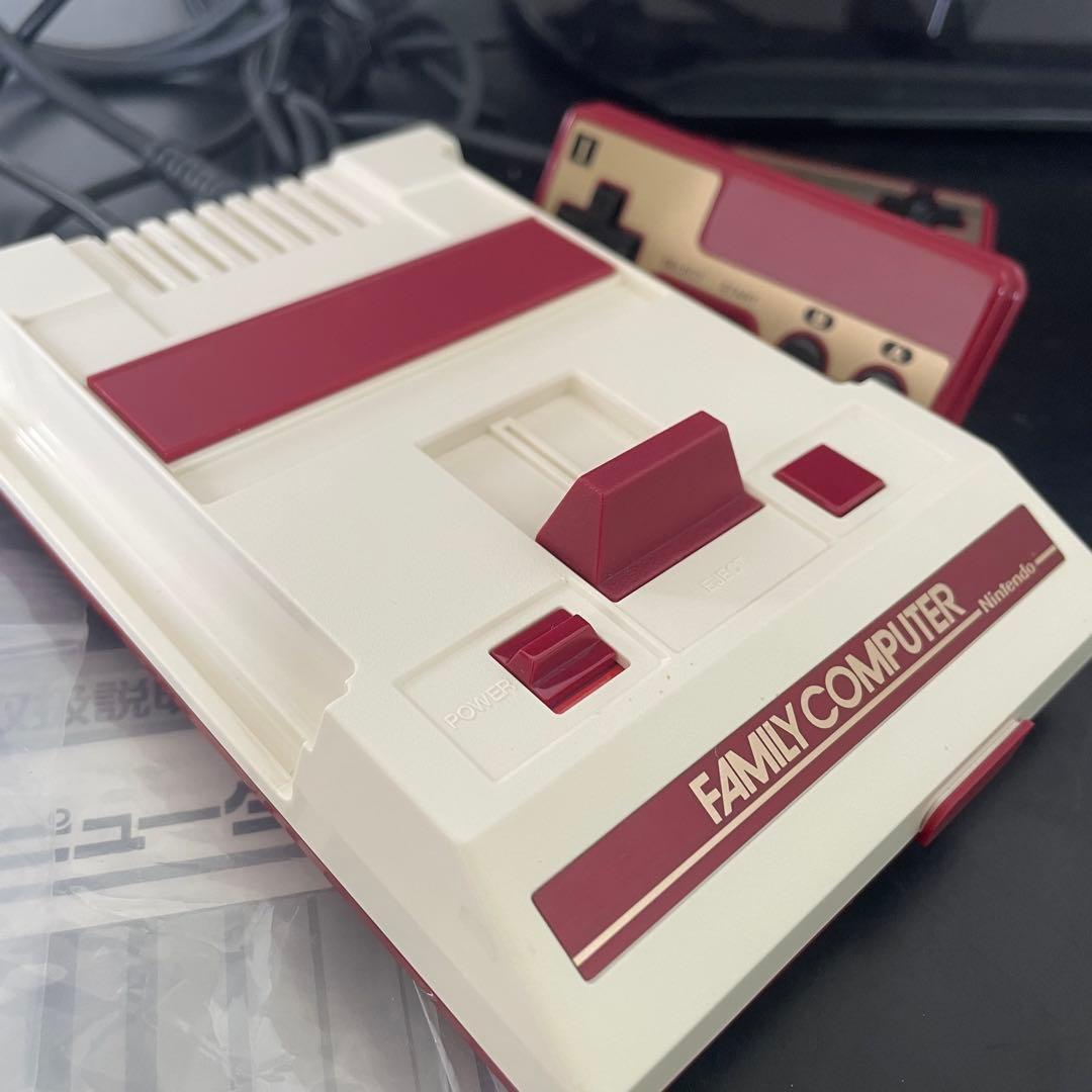 美品　ニンテンドークラシックミニ　ファミリーコンピュータ
