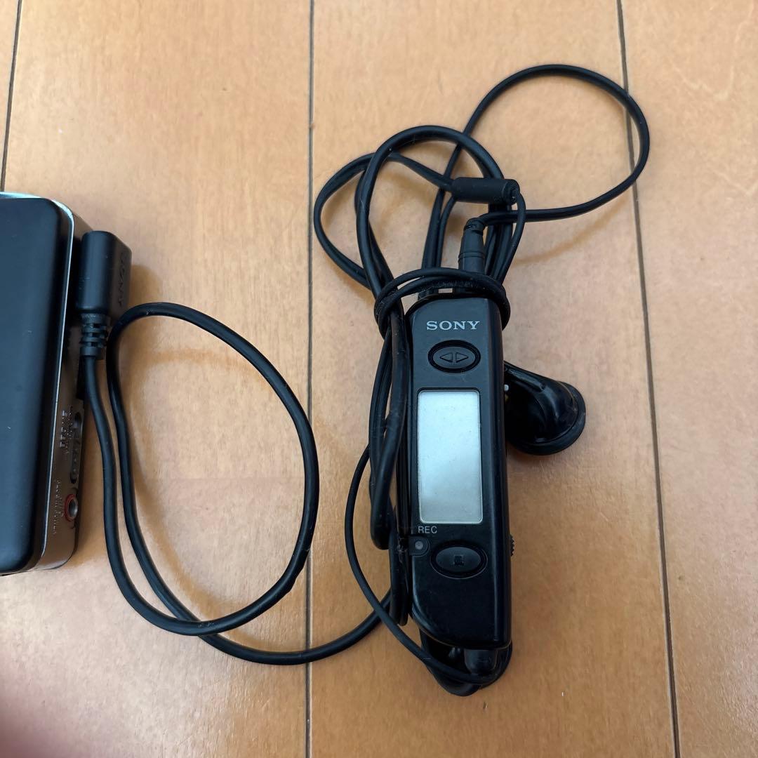 SONYのカセットウォークマン「WM-RX707」