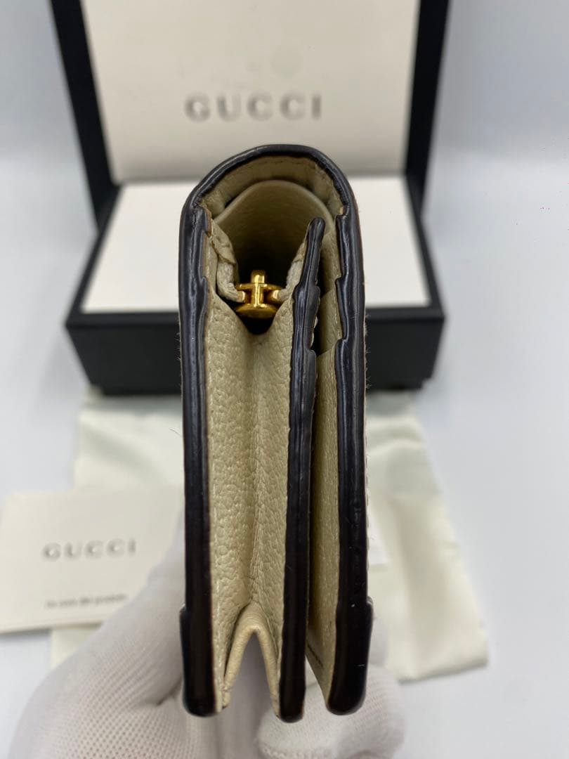 美品‼️グッチ 二つ折り財布 オフディア GGマーモントシェリーライン