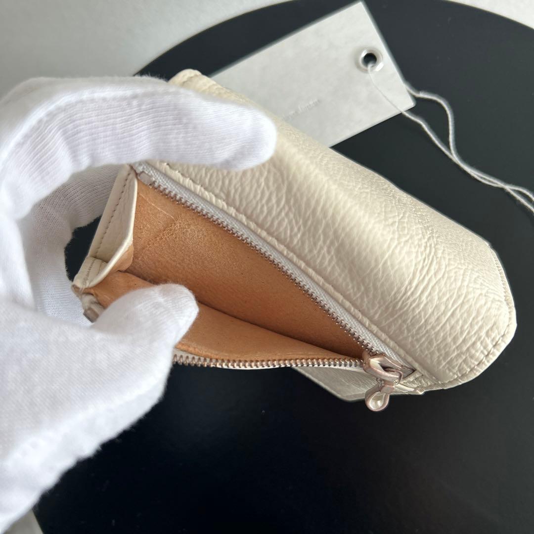新品タグ付き DIGAWEL 三つ折り財布 白色Three-Fold Purse