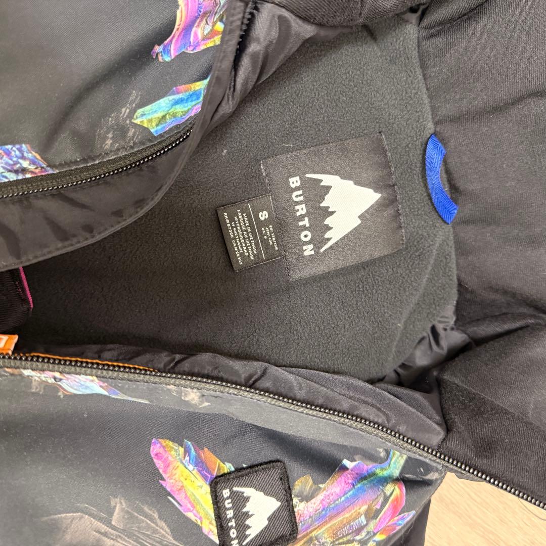 む*む様 Burton 3.7万 子ども用スノーボードウェア キッズサイズ 13