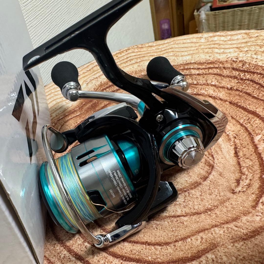 【ダイワ】 エメラルダス LT 2500S-H-DH DAIWA 早い者勝ち