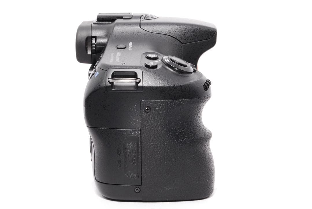 ◆シャッター数少なめ◆SONY α65◆一眼レフカメラ◆すぐ使える◆初心者の方に