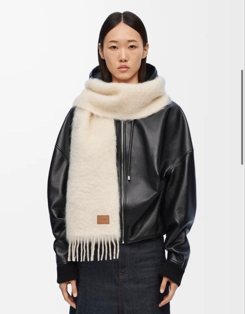新品未使用LOEWE ロエベ マフラー
