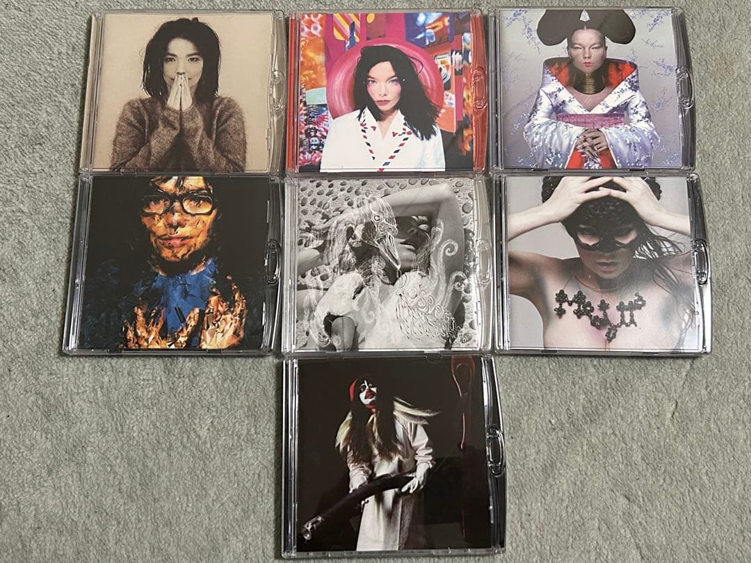Bjork-Surrounded 輸入盤7枚組リマスターデュアルDisk