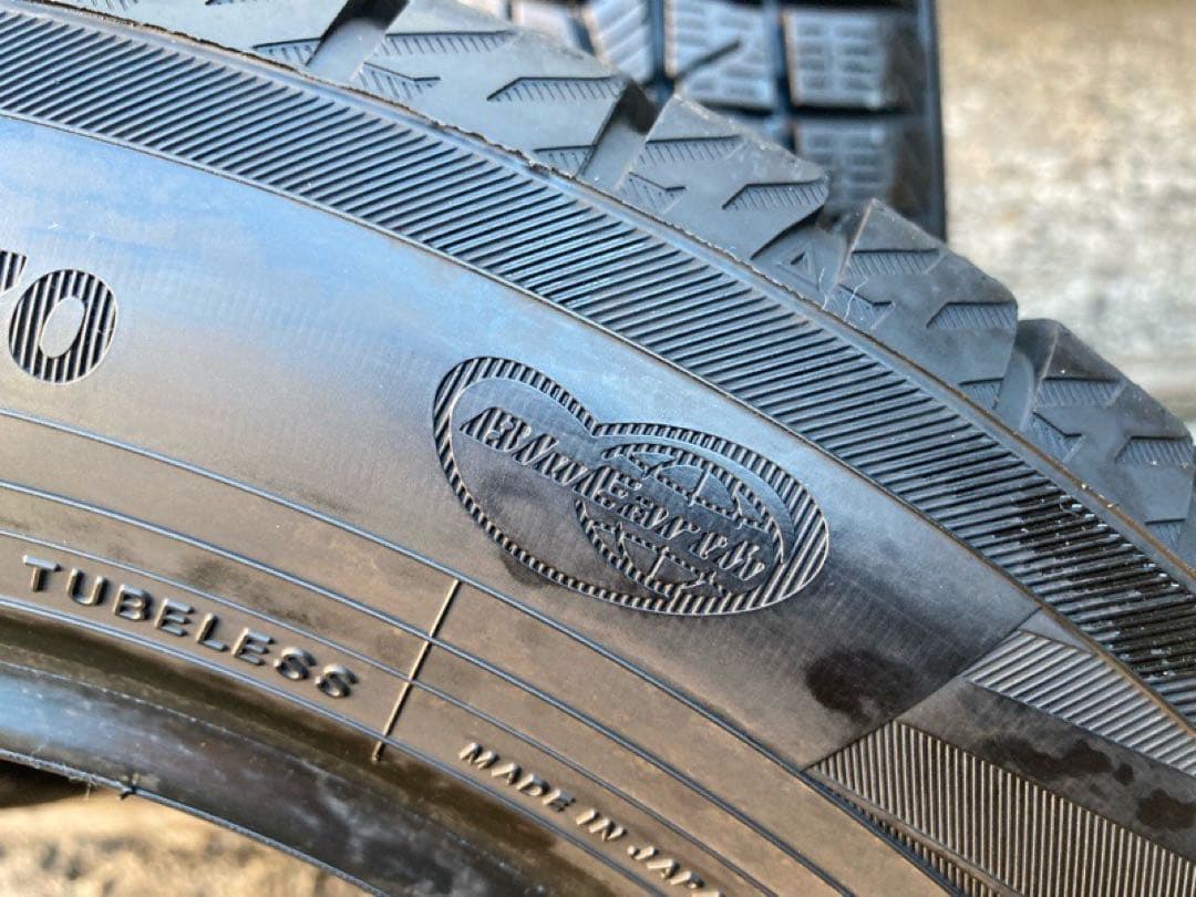 送料込155/65R14 ヨコハマ アイスガード7