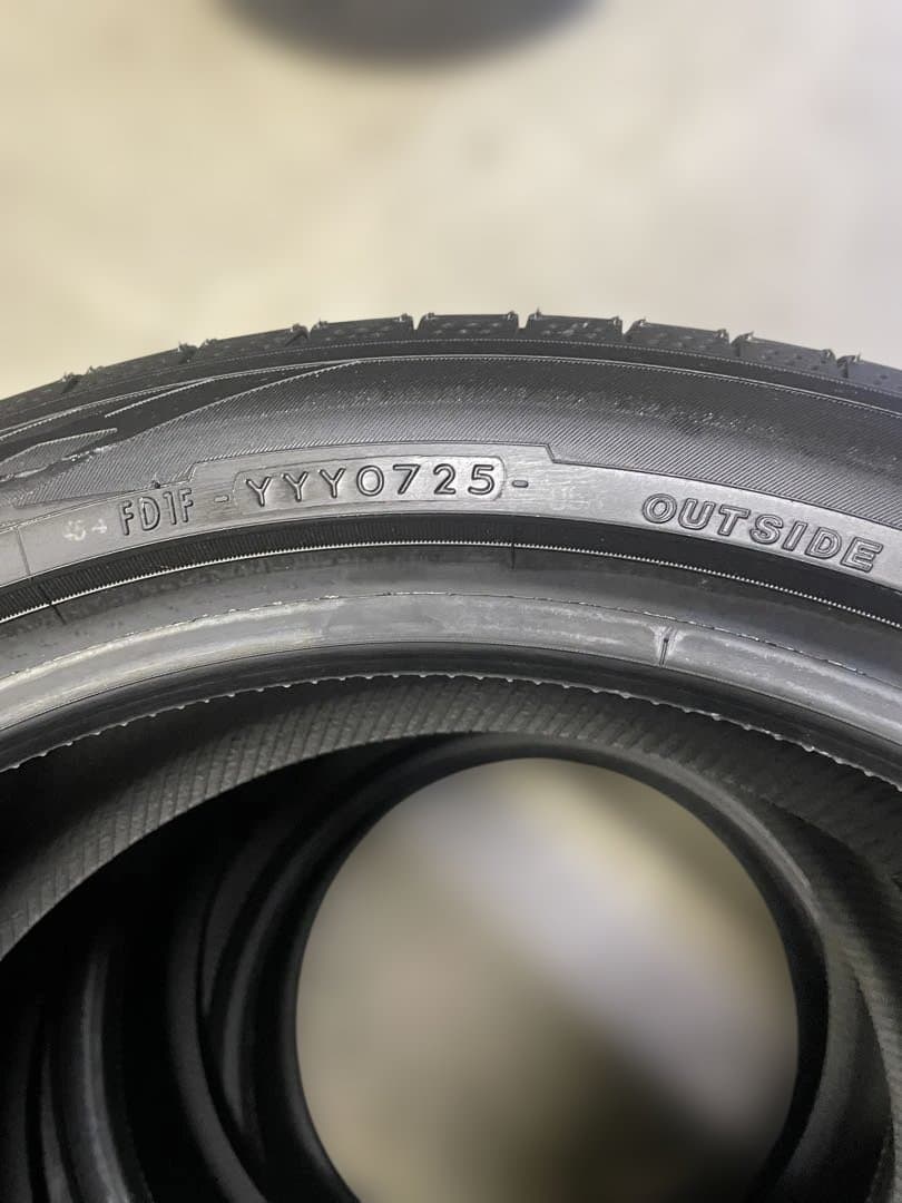 195/50R19 新車外し　ヨコハマ　ブルーアース