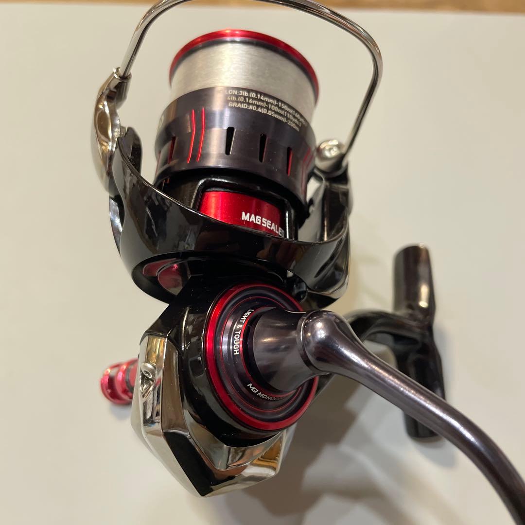リール　DAIWA 月下美人MXLT2000S スピニングリール