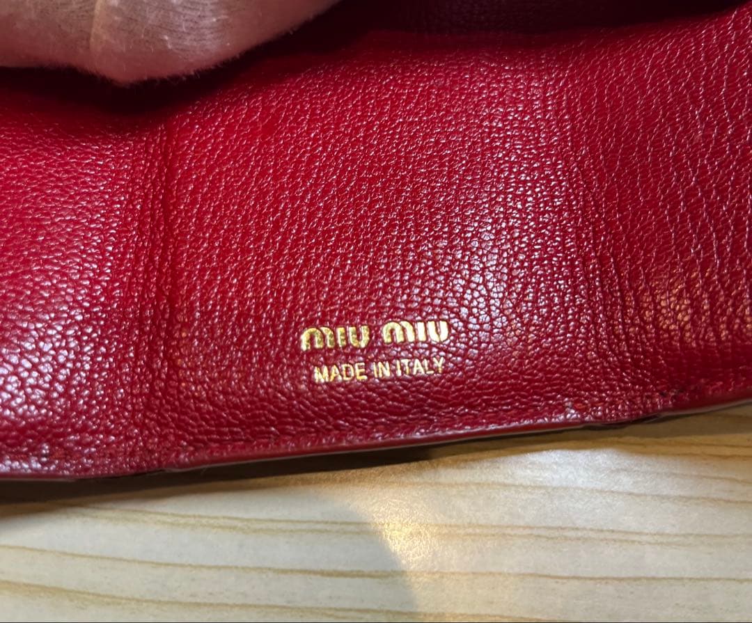 MIUMIU 黒 折り財布 ミニウォレット