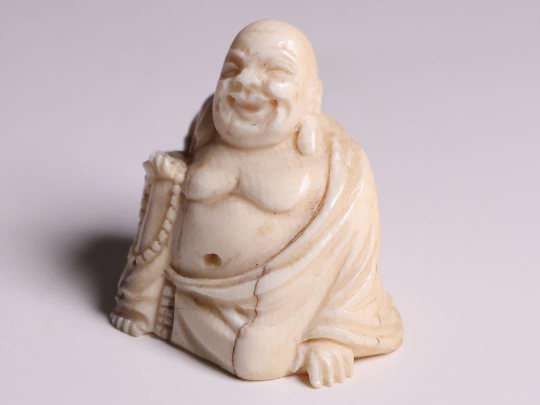 時代 布袋様 置物 高3.1cm 17g 天然素材 牙 七福神 彫刻【CM275