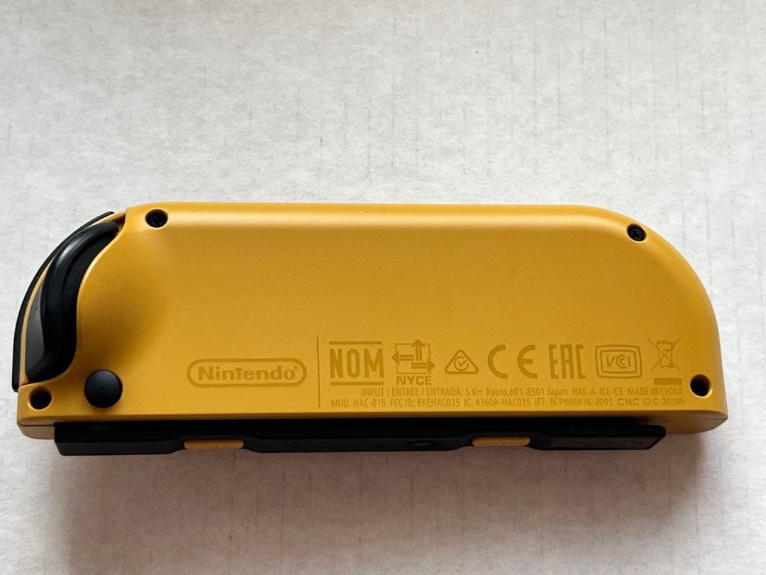 美品・完品 任天堂Switch Let’s Go! ピカチュウセット 限定モデル